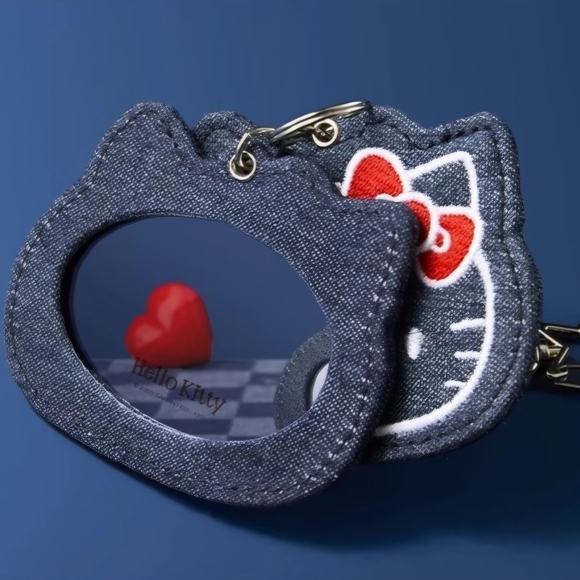 Hello Kitty Denim Compact Mirror Bag Charm - Picture 2 of 4